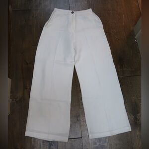 Chic White Wide-Leg Trousers